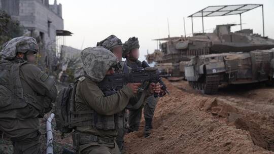 جيش اسرائيل يقع في خطأ مطبعي ويعلن تعليق عملياته البرية في غزة