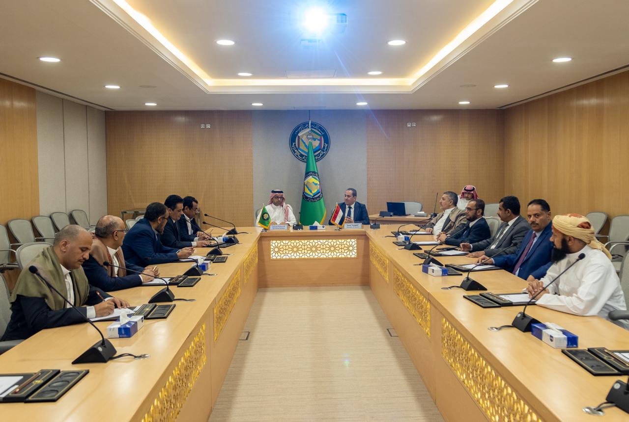تحالف الاحزاب والقوى السياسية يناقش مع مجلس التعاون الخليجي مستجدات الساحة اليمنية 