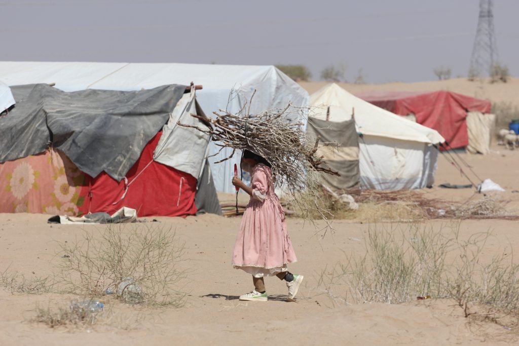 منظمة دولية: نزوح 42 أسرة يمنية خلال الأسبوع الماضي